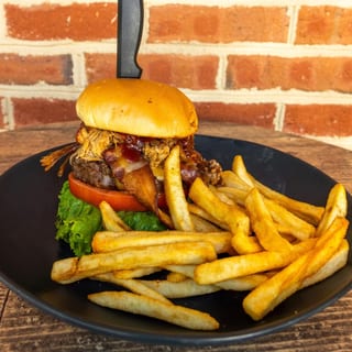 Betcha Can't BBQ Burger