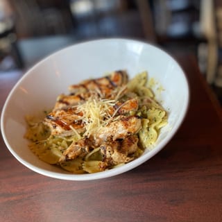 Pesto Alfredo Chicken & Bowtie Pasta
